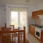 Okrug Gornji 32 * Τρογκίρ